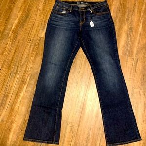 Old Navy Regular Bootcut Jeans, size 12 (#14). NWOT